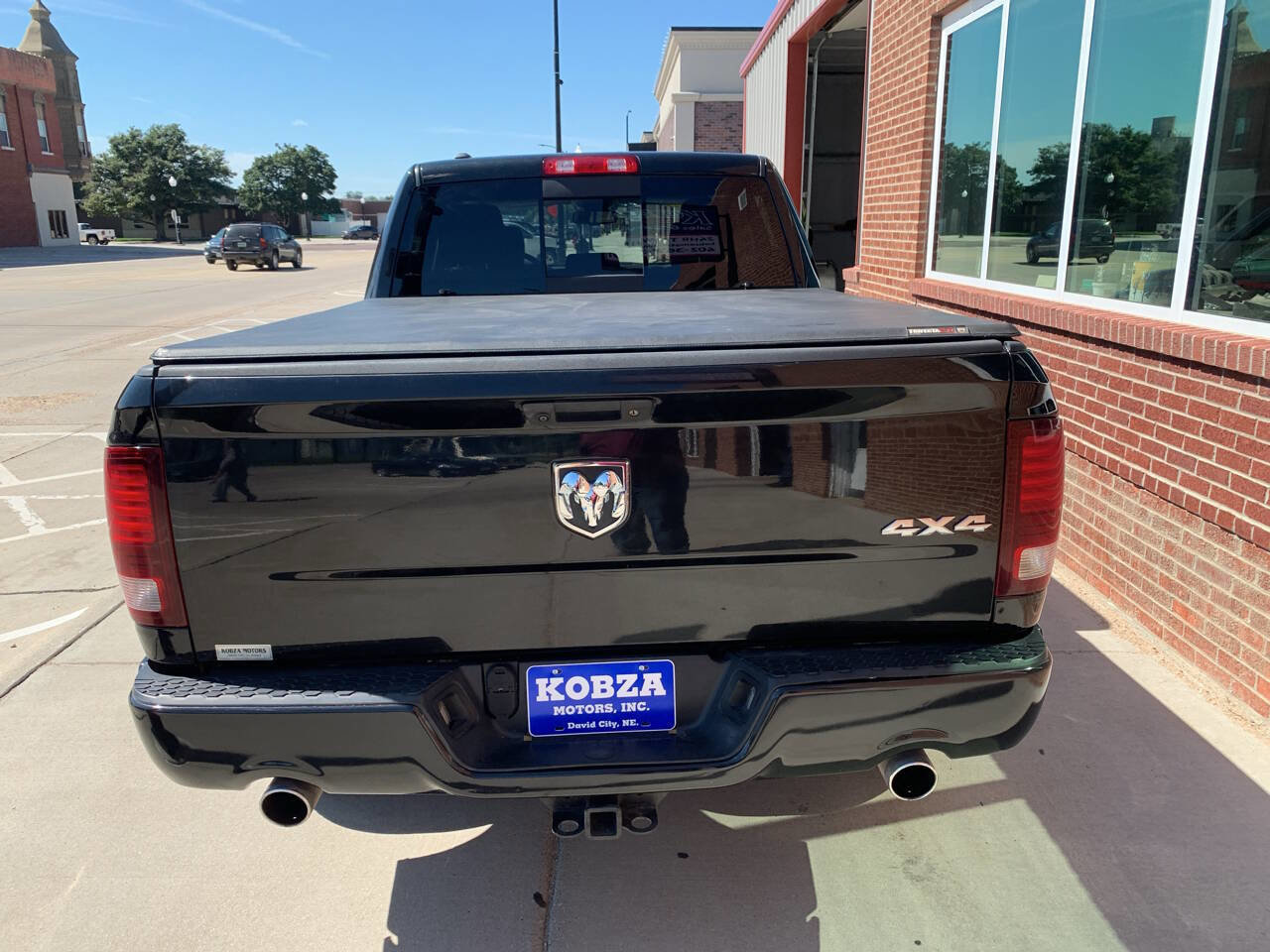 Used 2017 RAM 1500 Sport image 8