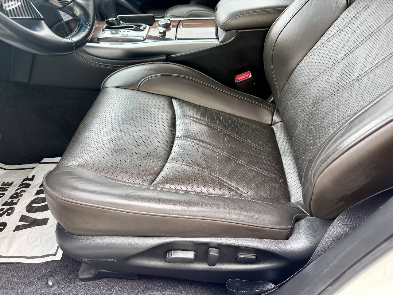 Used 2017 INFINITI Q70 L 3.7 w/ Deluxe Touring Package AWD/4WD image 33