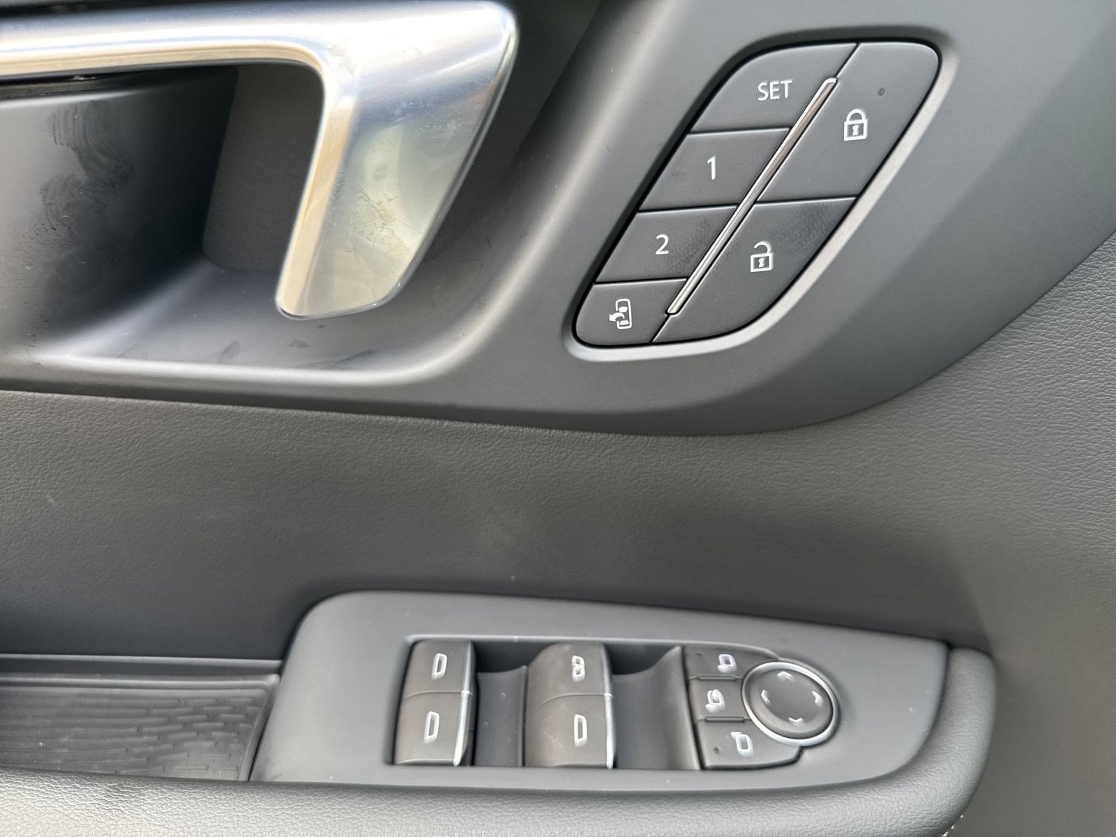 New 2025 Buick Enclave Sport Touring w/ Power Package image 15