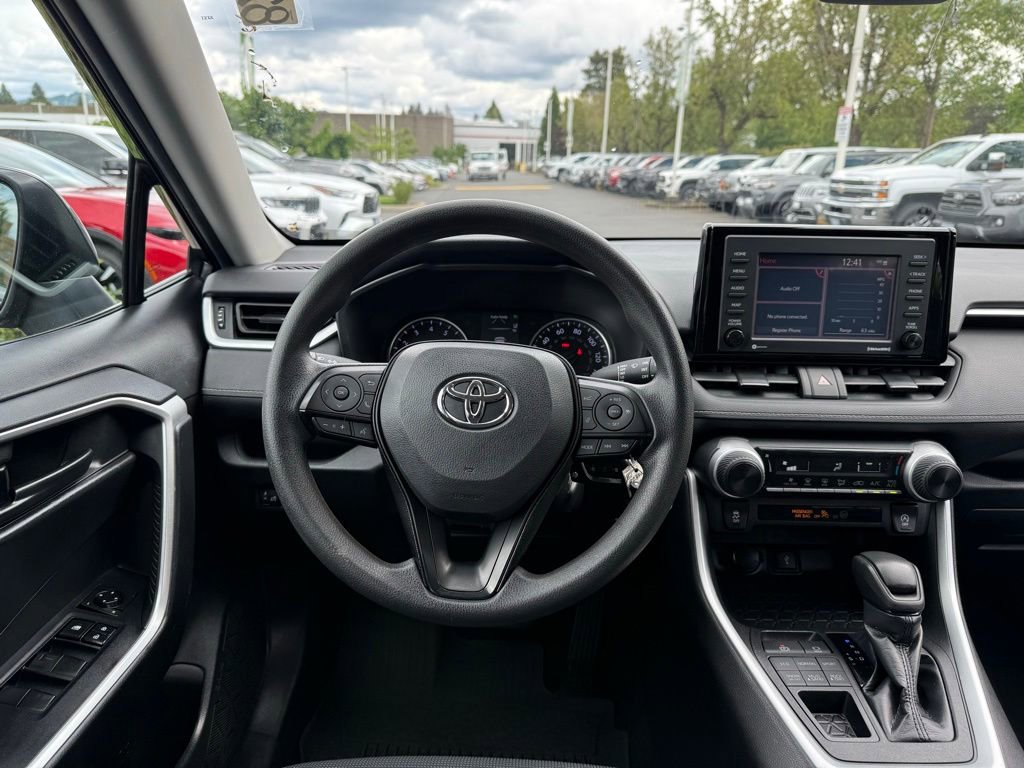 Certified 2021 Toyota RAV4 LE AWD/4WD image 18