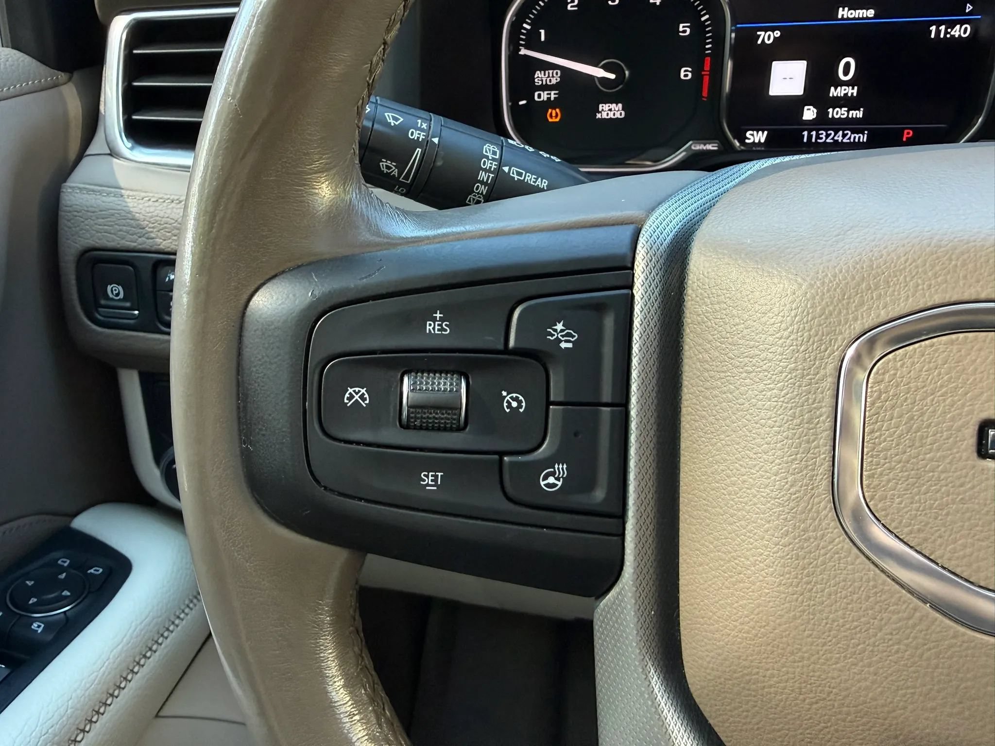 Used 2021 GMC Yukon XL Denali w/ Denali Premium Package RWD image 31