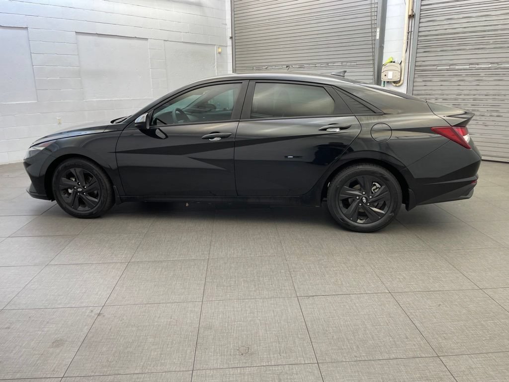 Used 2023 Hyundai Elantra SEL FWD image 8