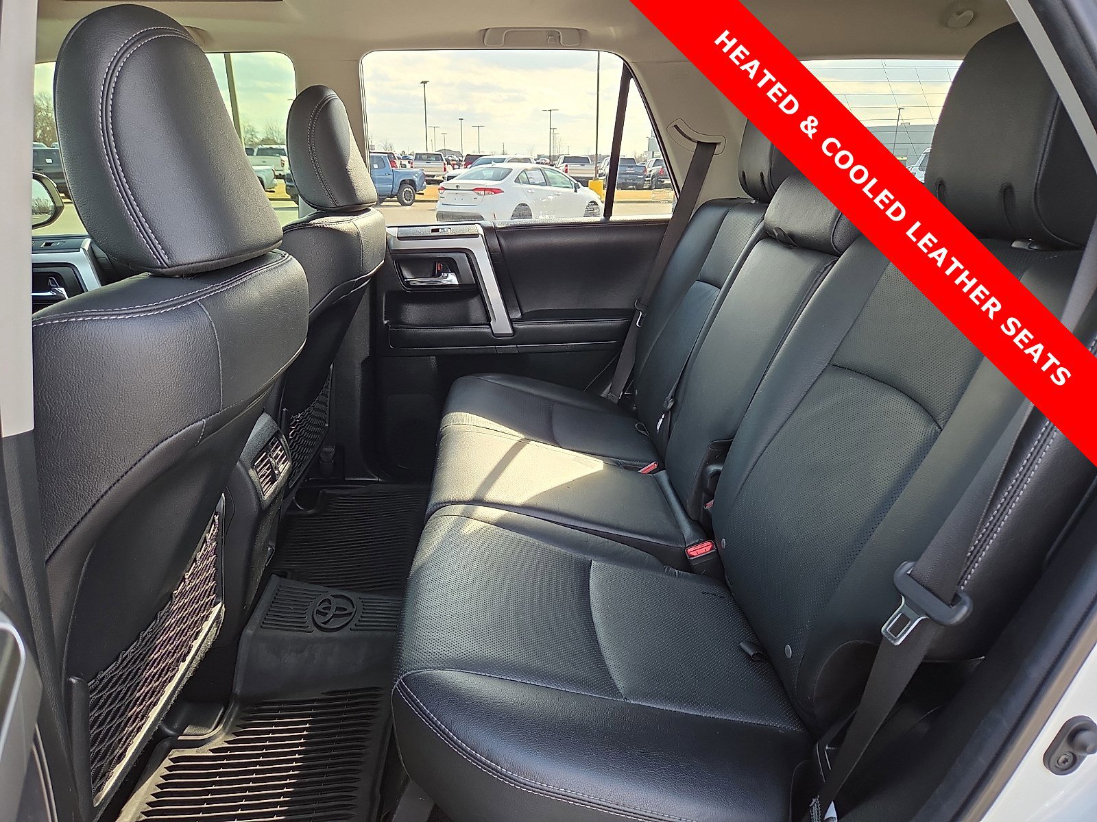 Used 2022 Toyota 4Runner Limited image 10