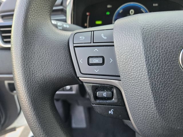 Used 2025 Toyota Camry LE FWD image 23