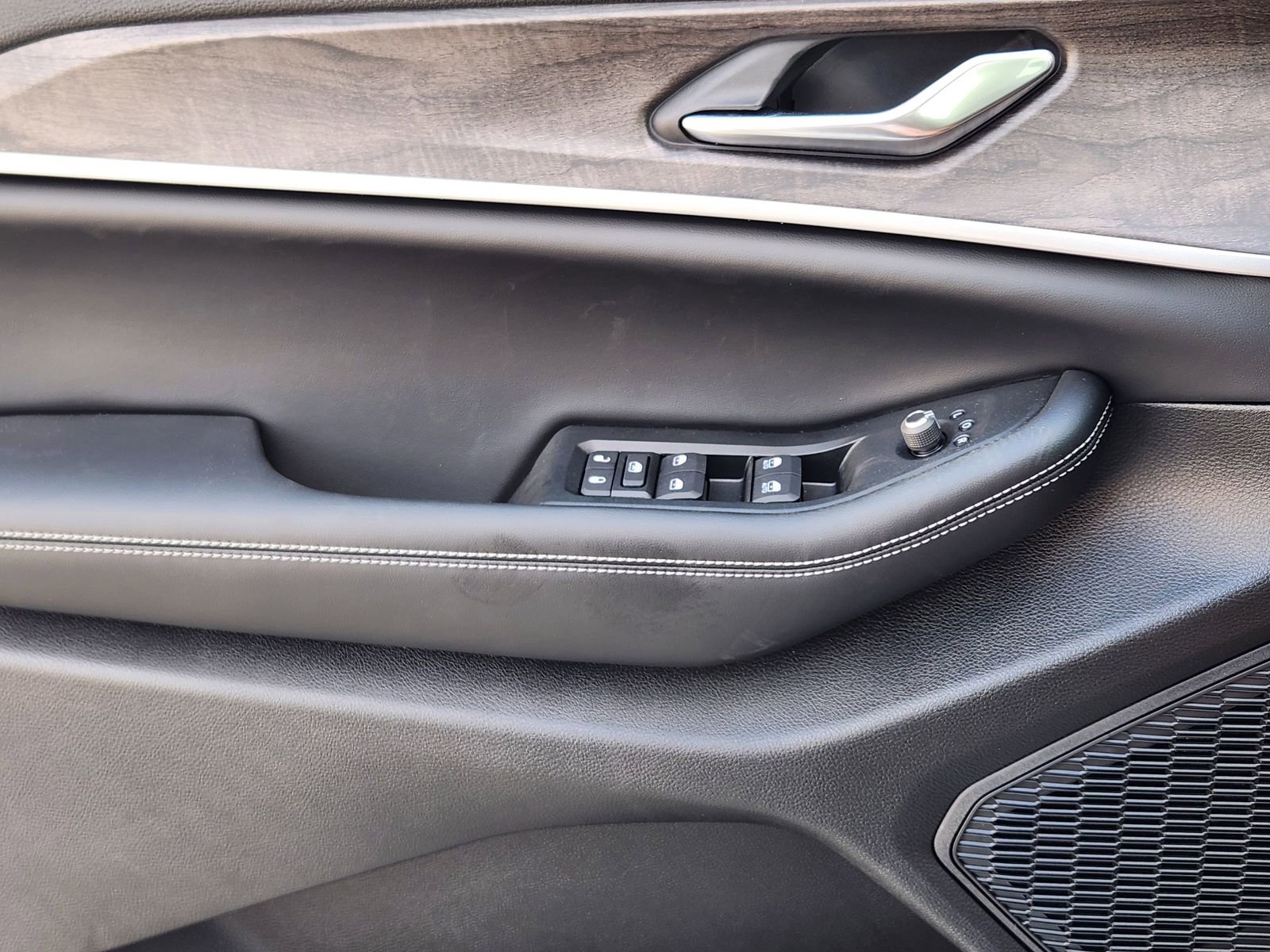 New 2026 Jeep Grand Cherokee Altitude AWD/4WD image 19