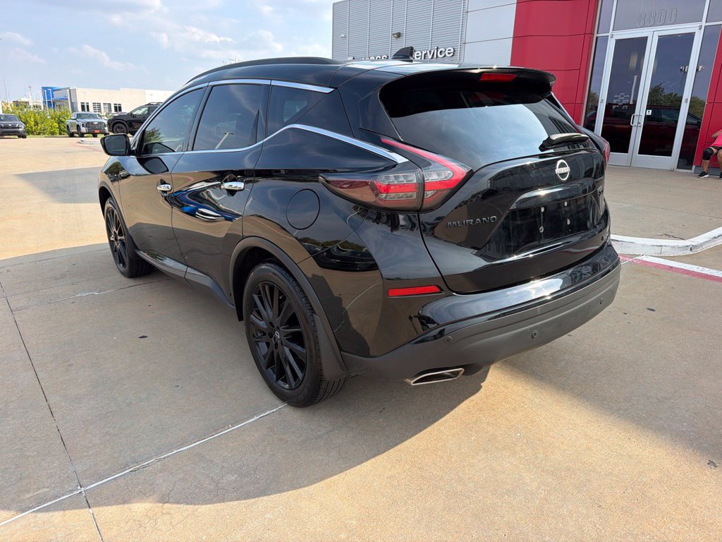 Used 2023 Nissan Murano SV w/ SV Midnight Edition Package FWD image 3