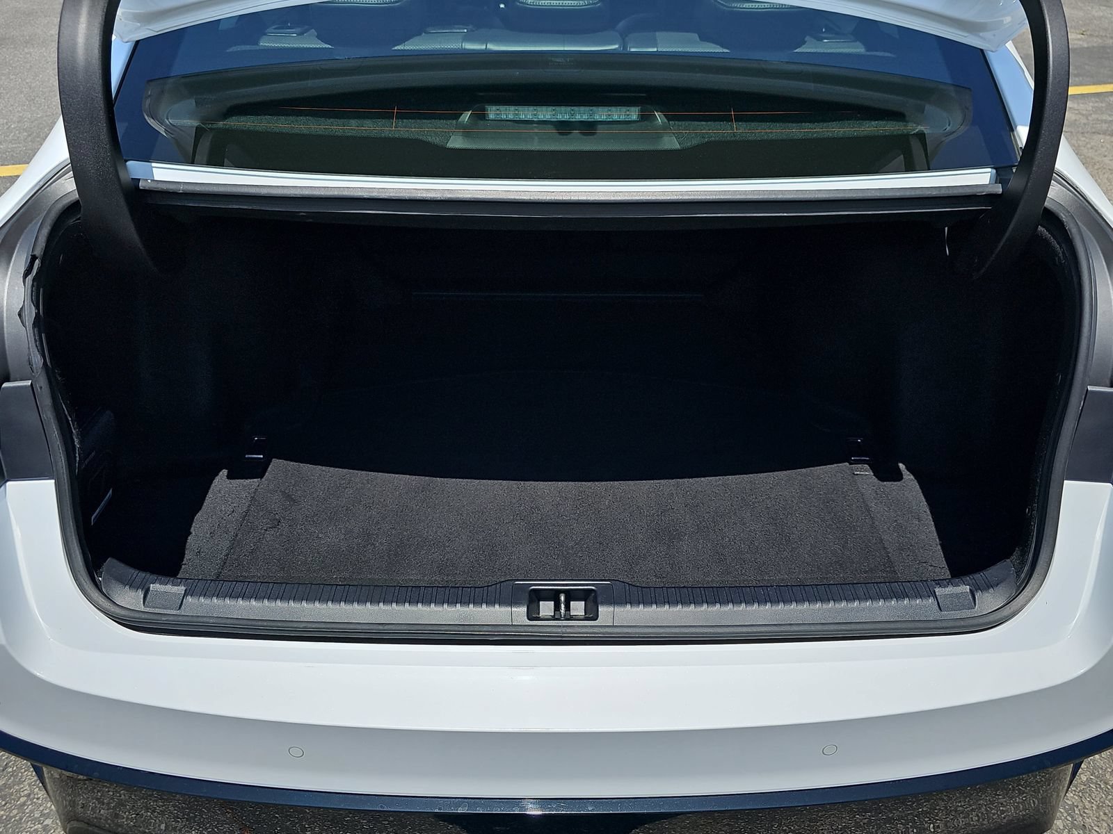 Used 2025 Lexus IS 350 F Sport RWD image 12