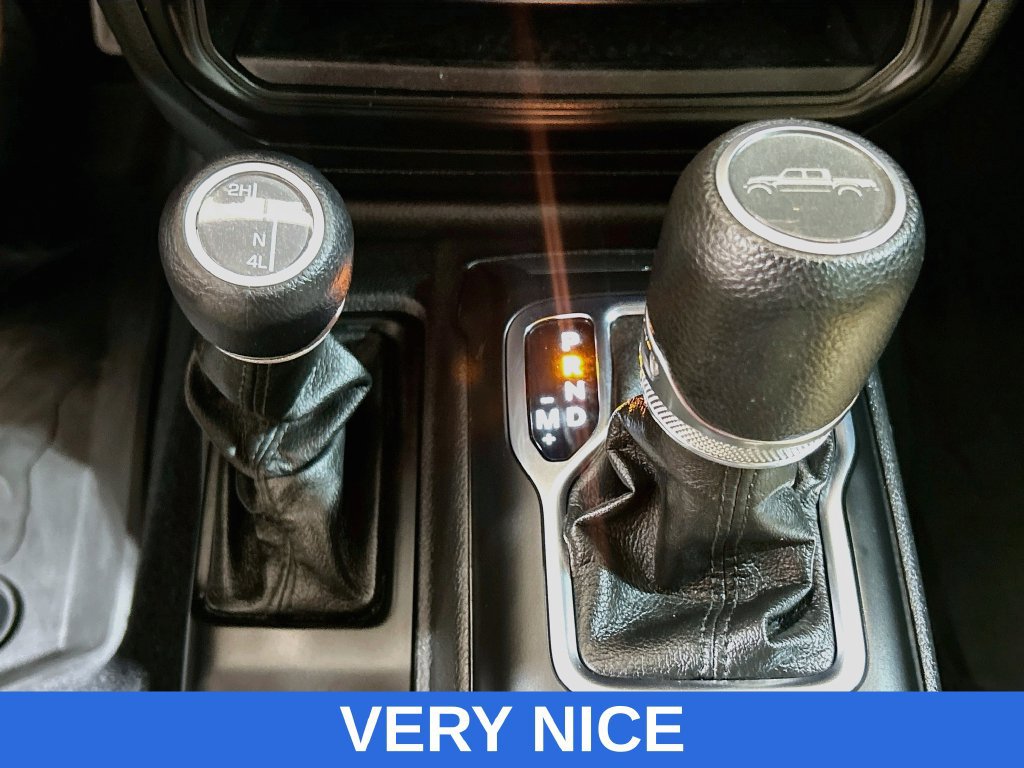 Used 2023 Jeep Gladiator Sport AWD/4WD image 14