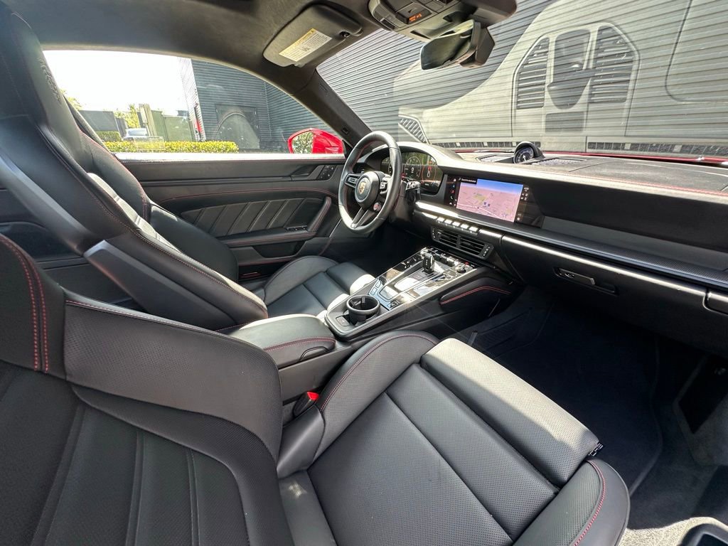 Used 2026 Porsche 911 Carrera GTS image 39