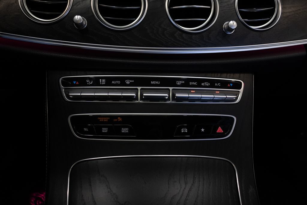 Used 2022 Mercedes-Benz E 350 Sedan image 33