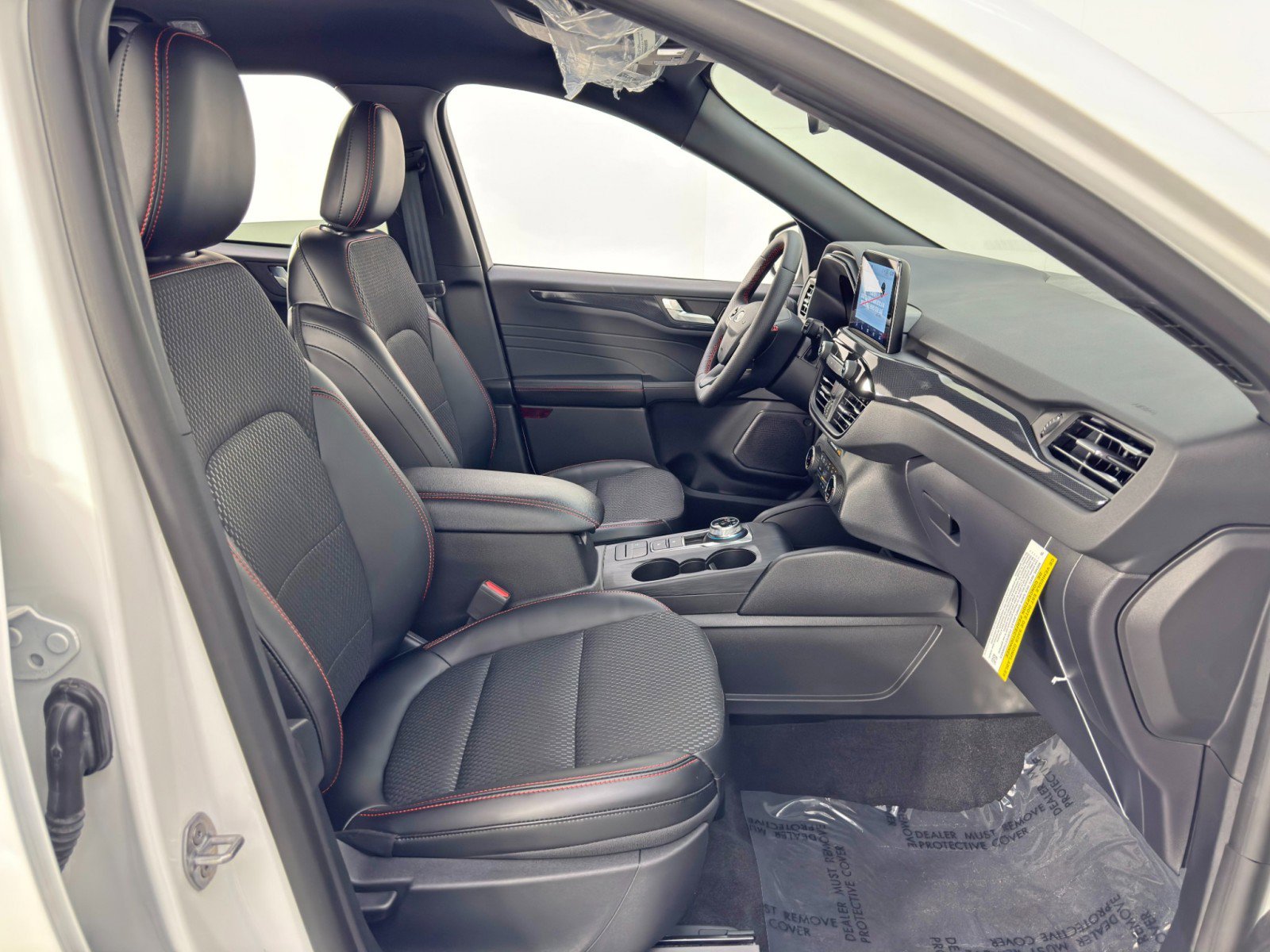 Used 2024 Ford Escape ST-Line Select image 14