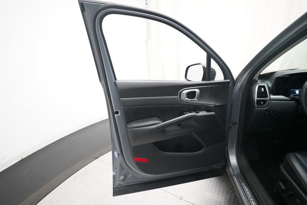 Used 2021 Kia Sorento SX FWD image 28