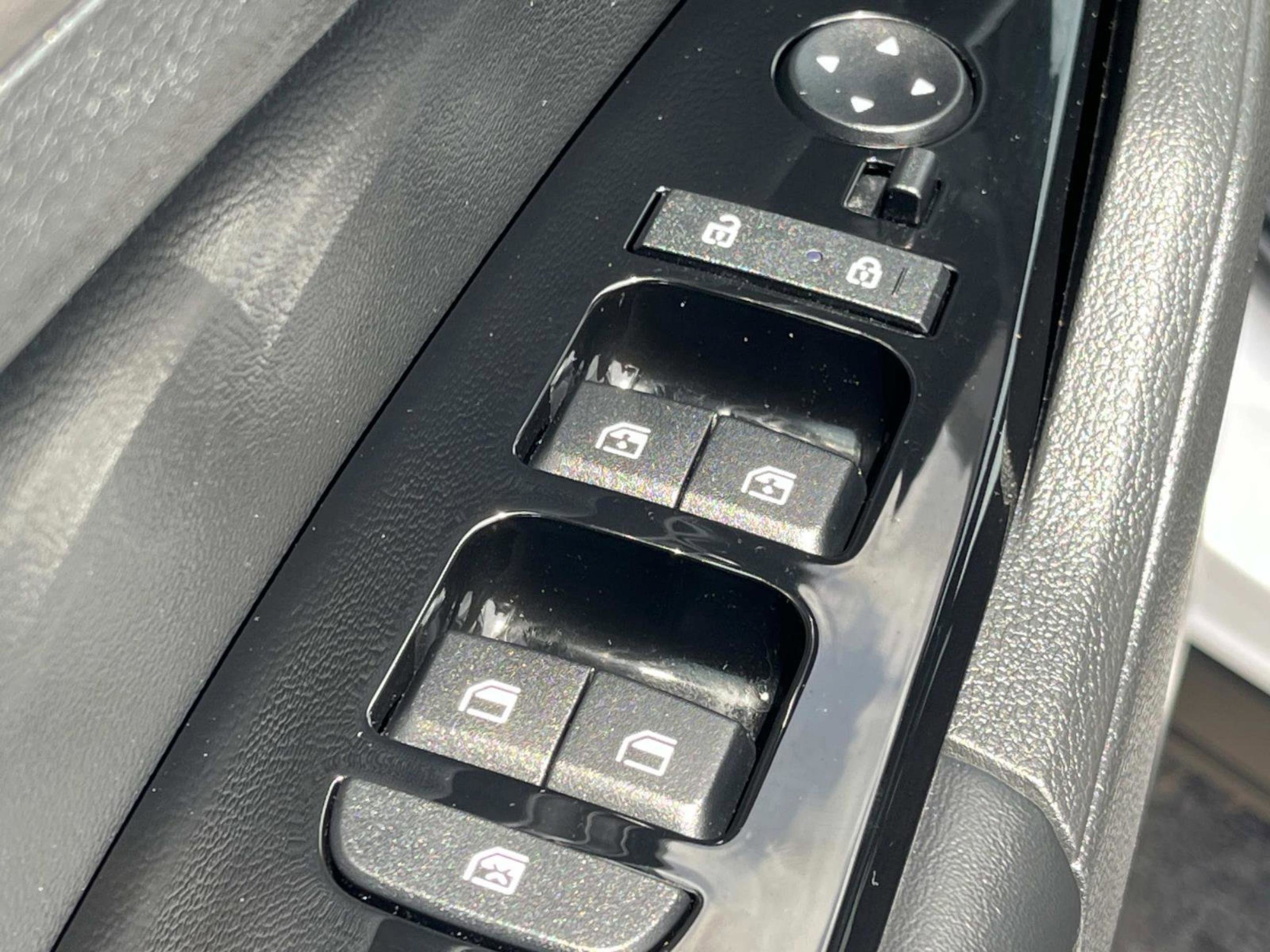 Used 2023 Kia Sportage X-Line w/ X-Line Premium Package AWD/4WD image 26