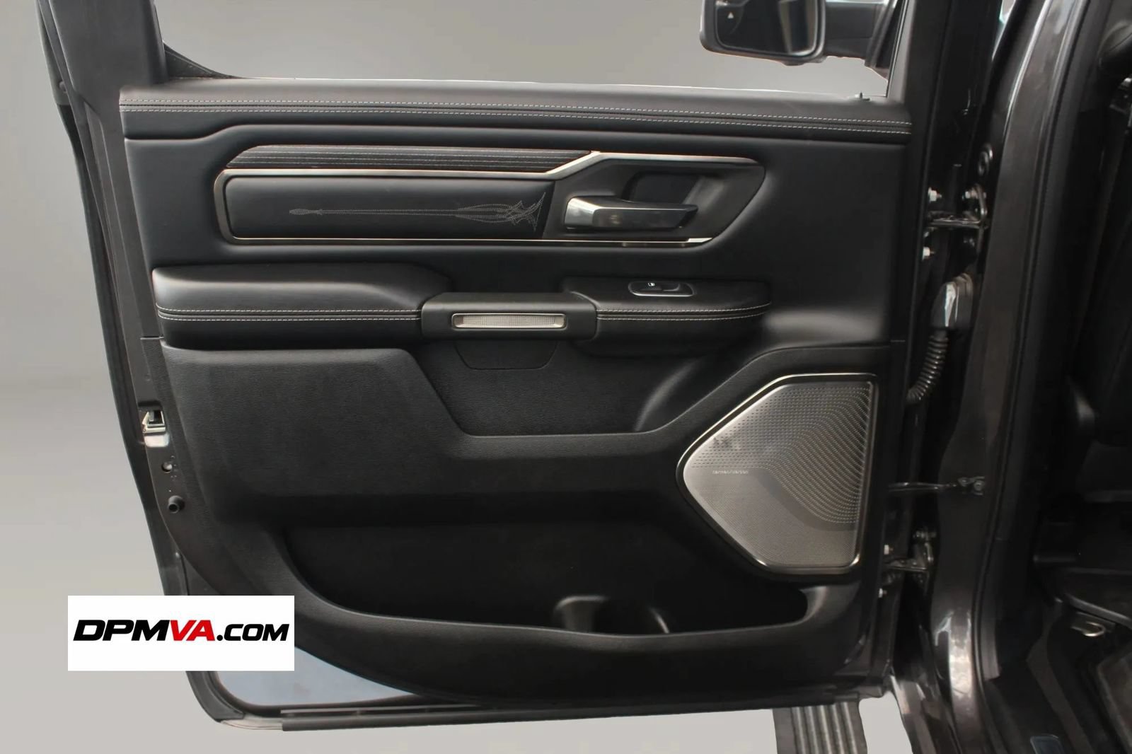 Used 2019 RAM 1500 Limited AWD/4WD image 19