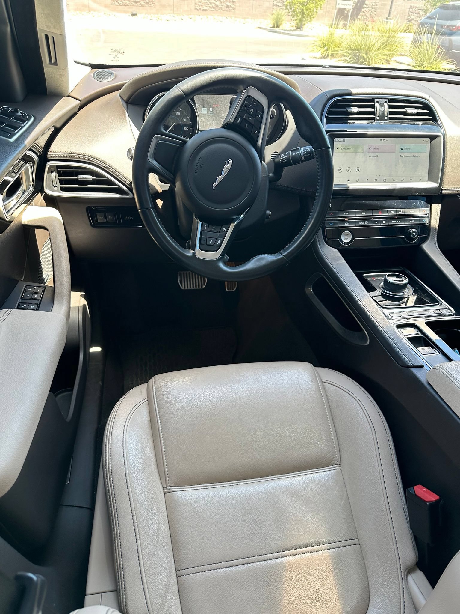 Used 2019 Jaguar F-PACE Prestige AWD/4WD image 17