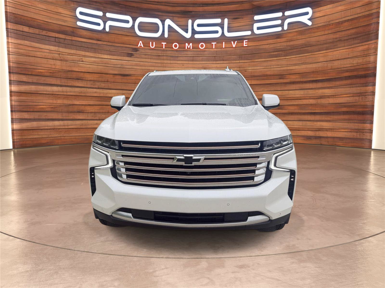 Used 2024 Chevrolet Suburban High Country w/ Premium Package AWD/4WD image 10