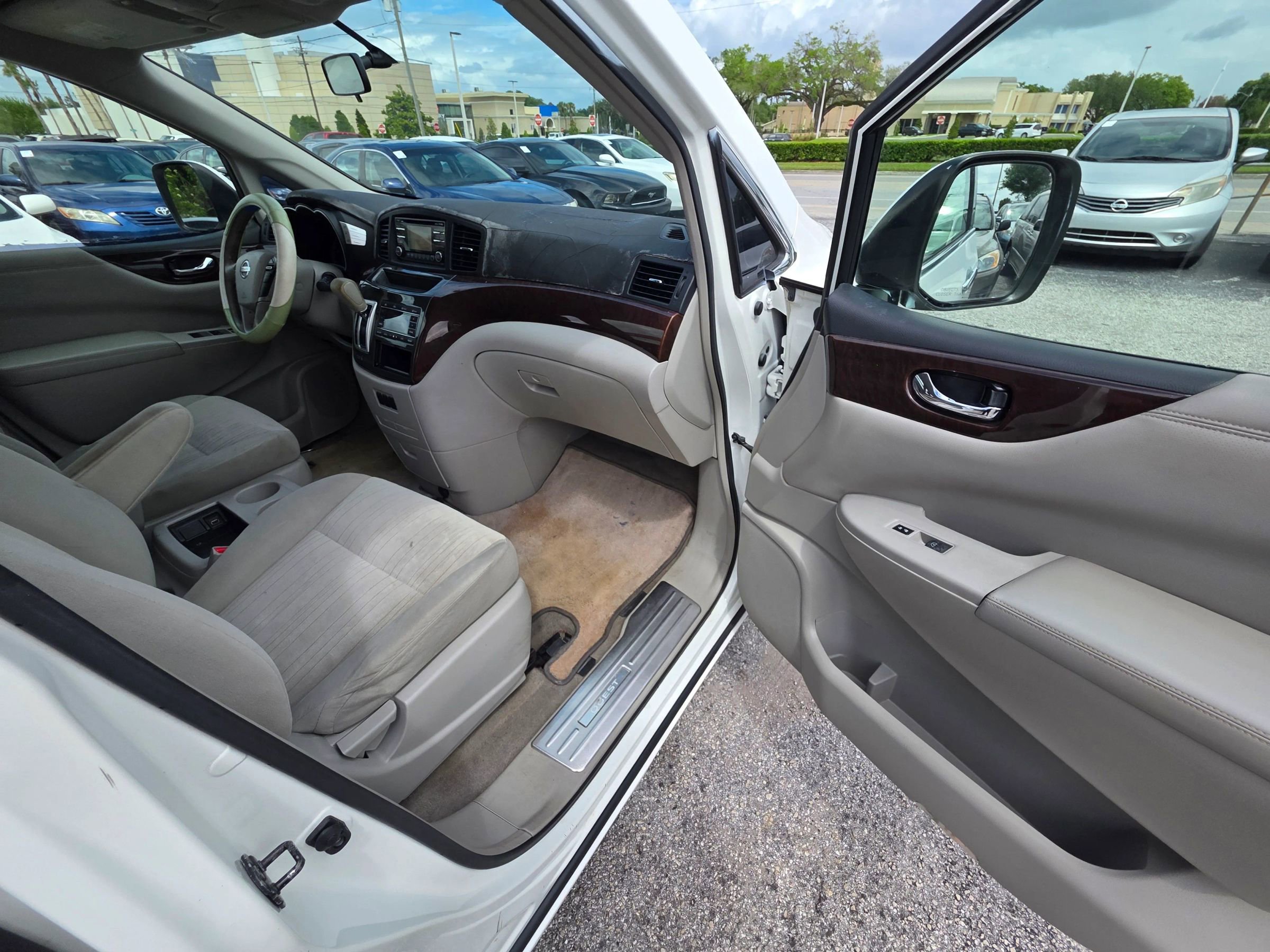 Used 2012 Nissan Quest SV w/ Protection Pkg FWD image 23