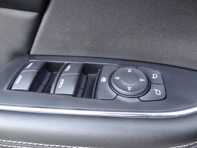Used 2023 Buick Envision Essence w/ Sport Touring Package FWD image 17