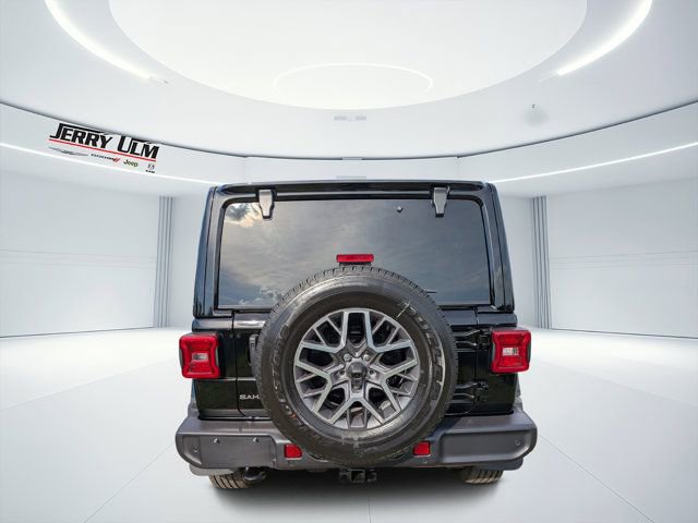 New 2025 Jeep Wrangler Unlimited Sahara AWD/4WD image 4