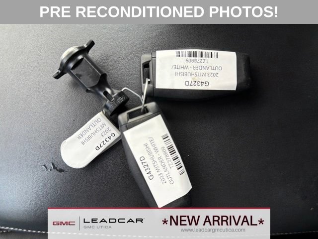 Used 2023 Mitsubishi Outlander SE Black Edition AWD/4WD image 26