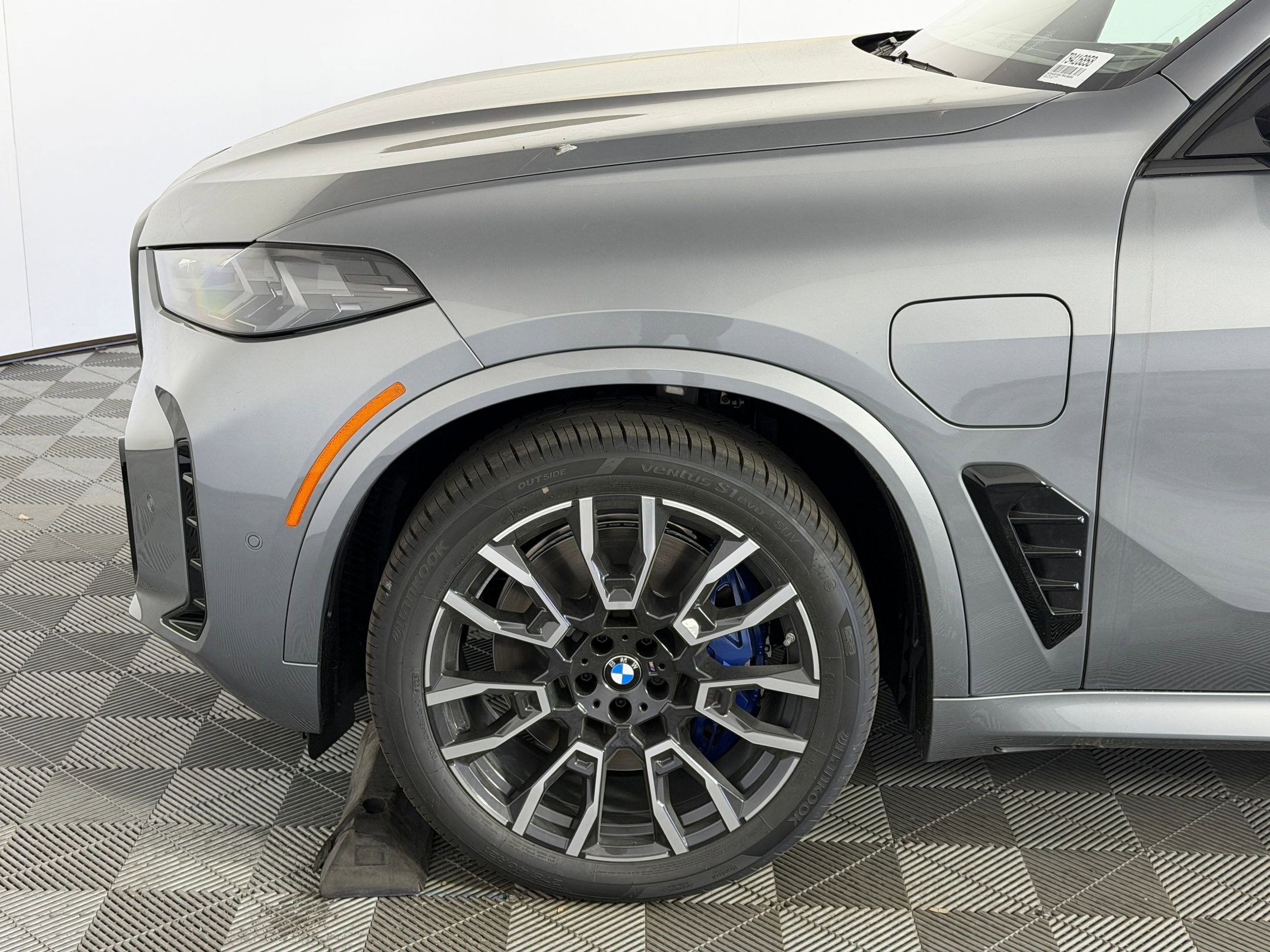 New 2026 BMW X5 xDrive50e w/ Executive Package image 11