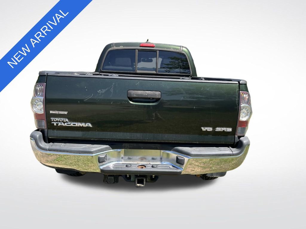 Used 2012 Toyota Tacoma 4x4 Double Cab w/ SR5 Pkg image 4