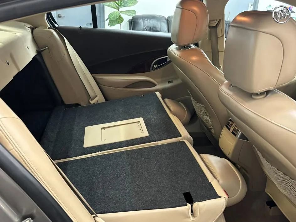 Used 2010 Buick LaCrosse CXL w/ Entertainment Package image 11