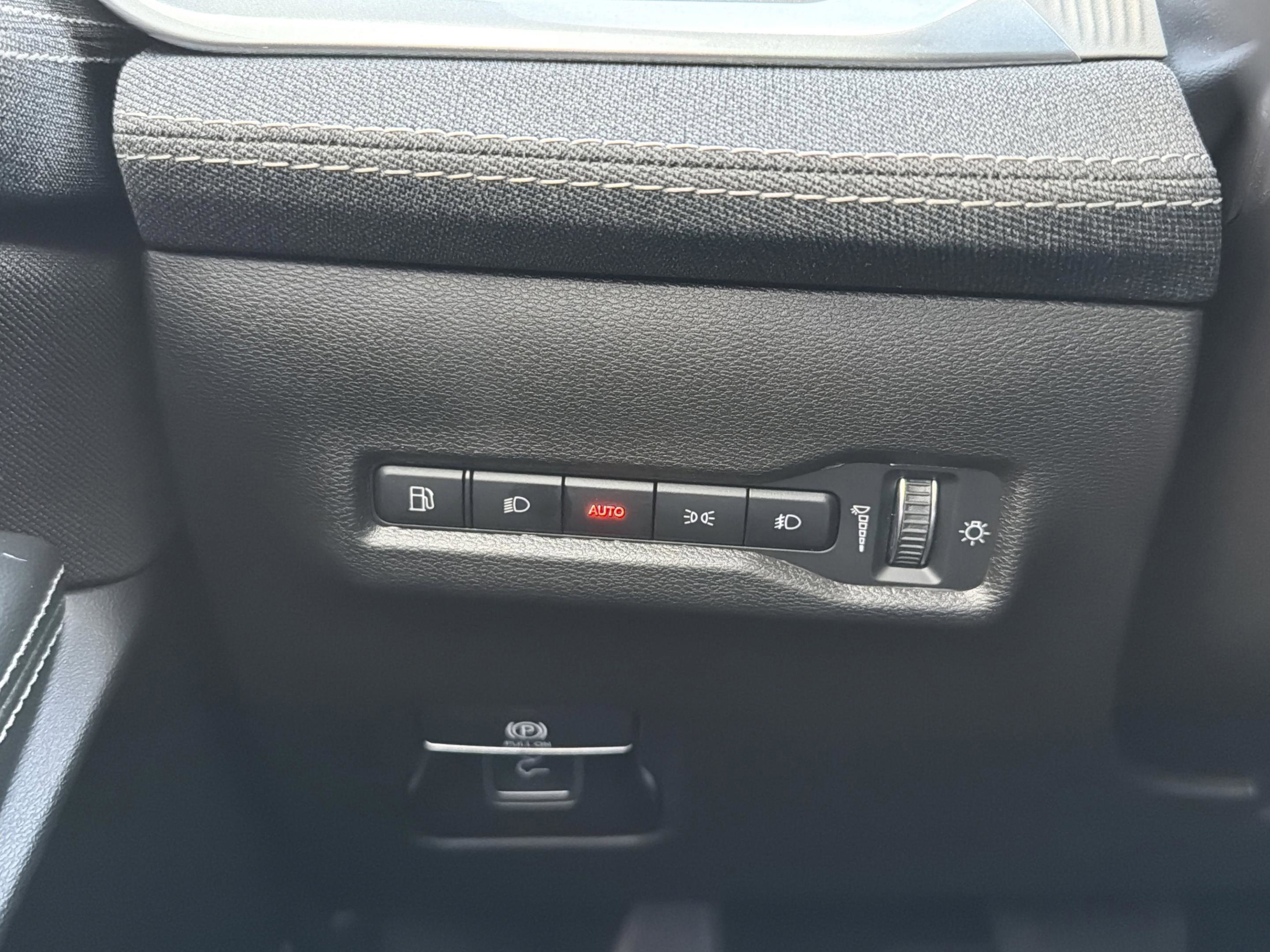 New 2026 Jeep Cherokee Laredo image 17