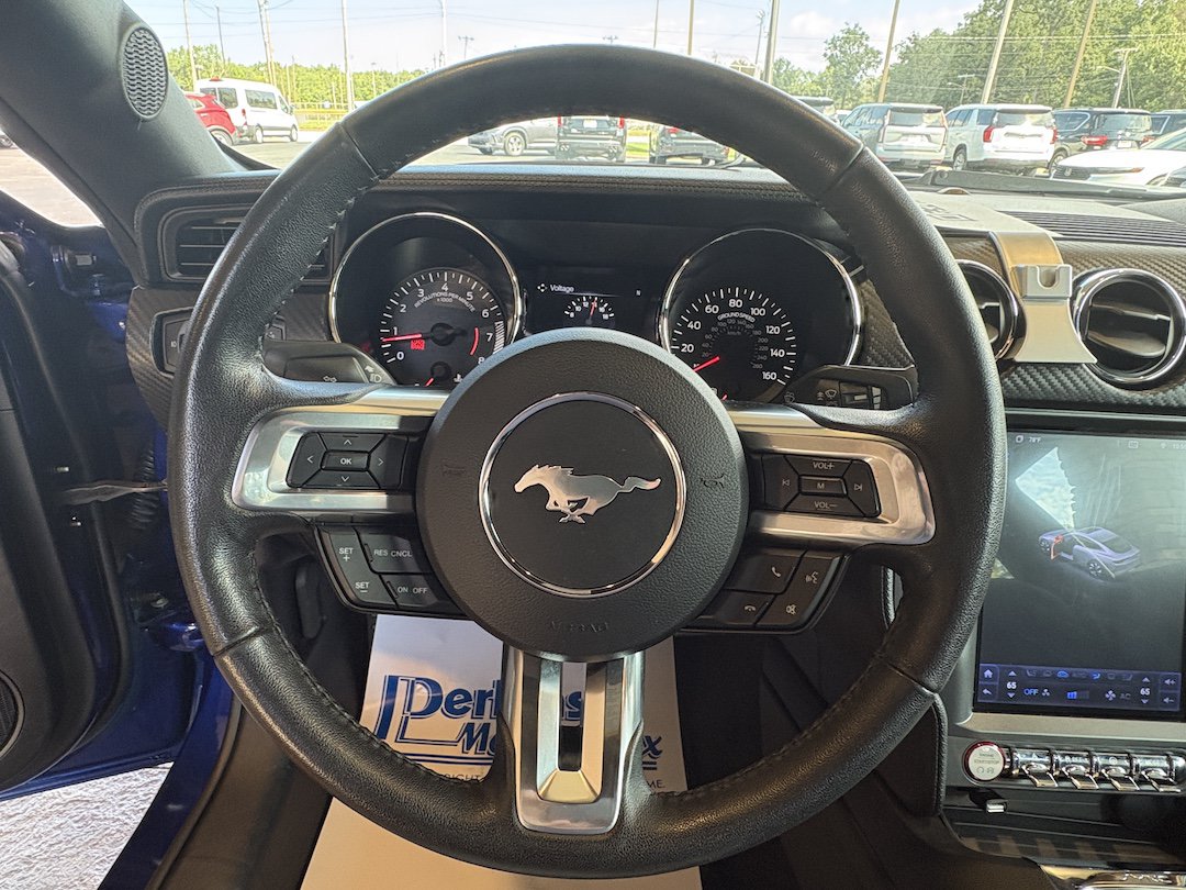 Used 2016 Ford Mustang Coupe w/ Equipment Group 051A RWD image 11
