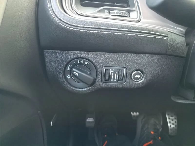 Used 2023 Dodge Challenger SRT Hellcat w/ Driver Convenience Group RWD image 20