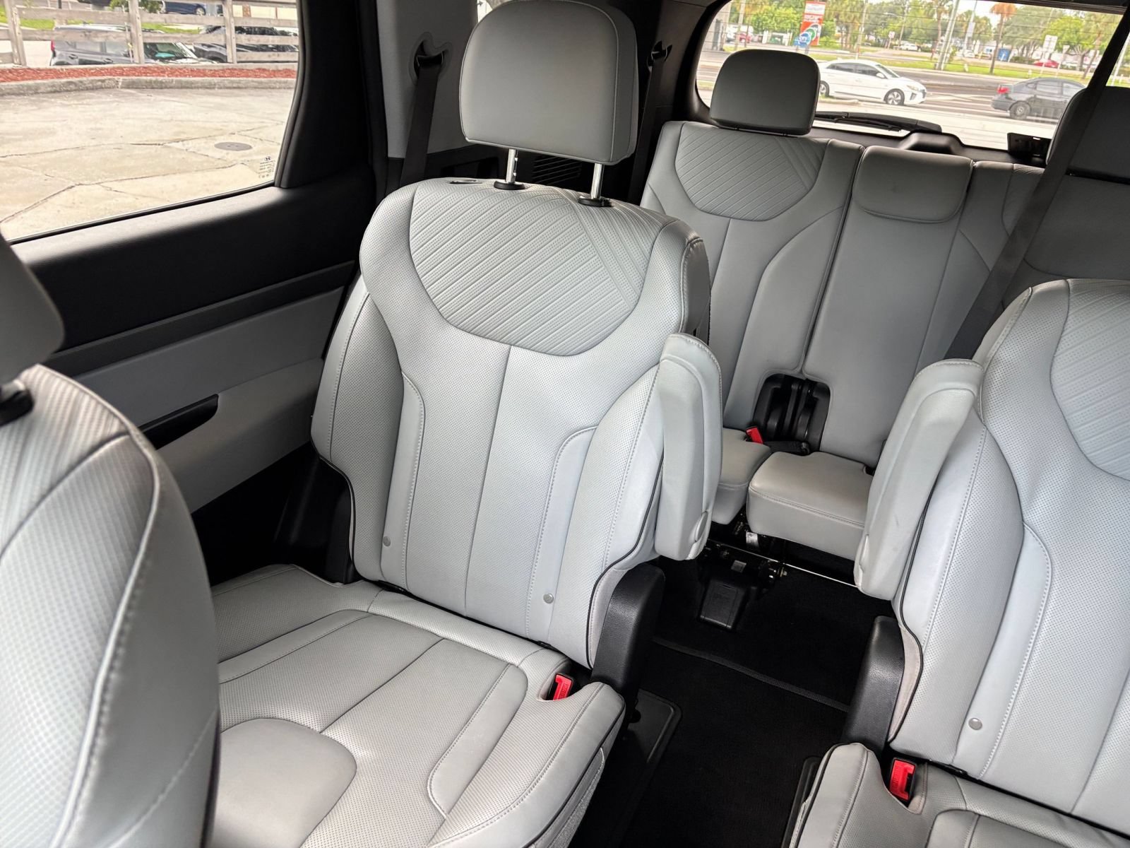 Used 2025 Hyundai Palisade SEL AWD/4WD image 43