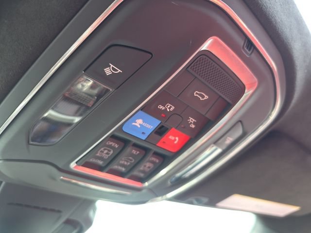 Used 2024 Jeep Wagoneer Launch Edition AWD/4WD image 25