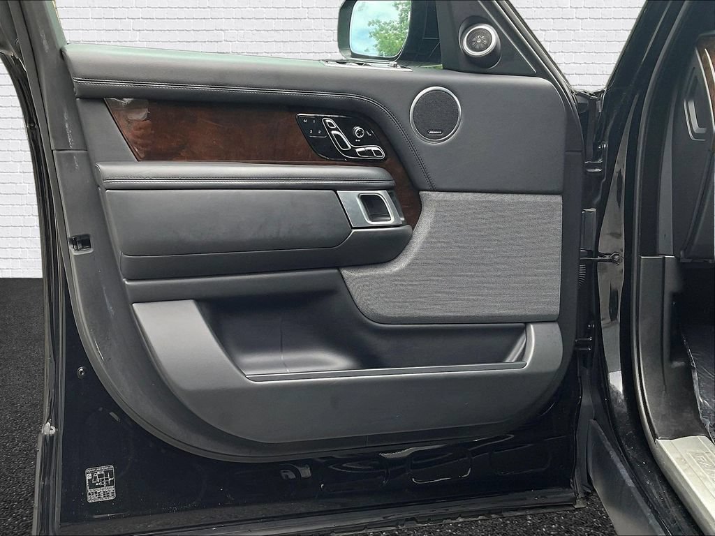 Used 2020 Land Rover Range Rover HSE AWD/4WD image 16