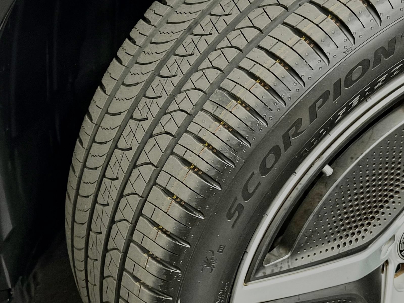 Certified 2023 Mercedes-Benz EQE 500 4MATIC SUV image 19
