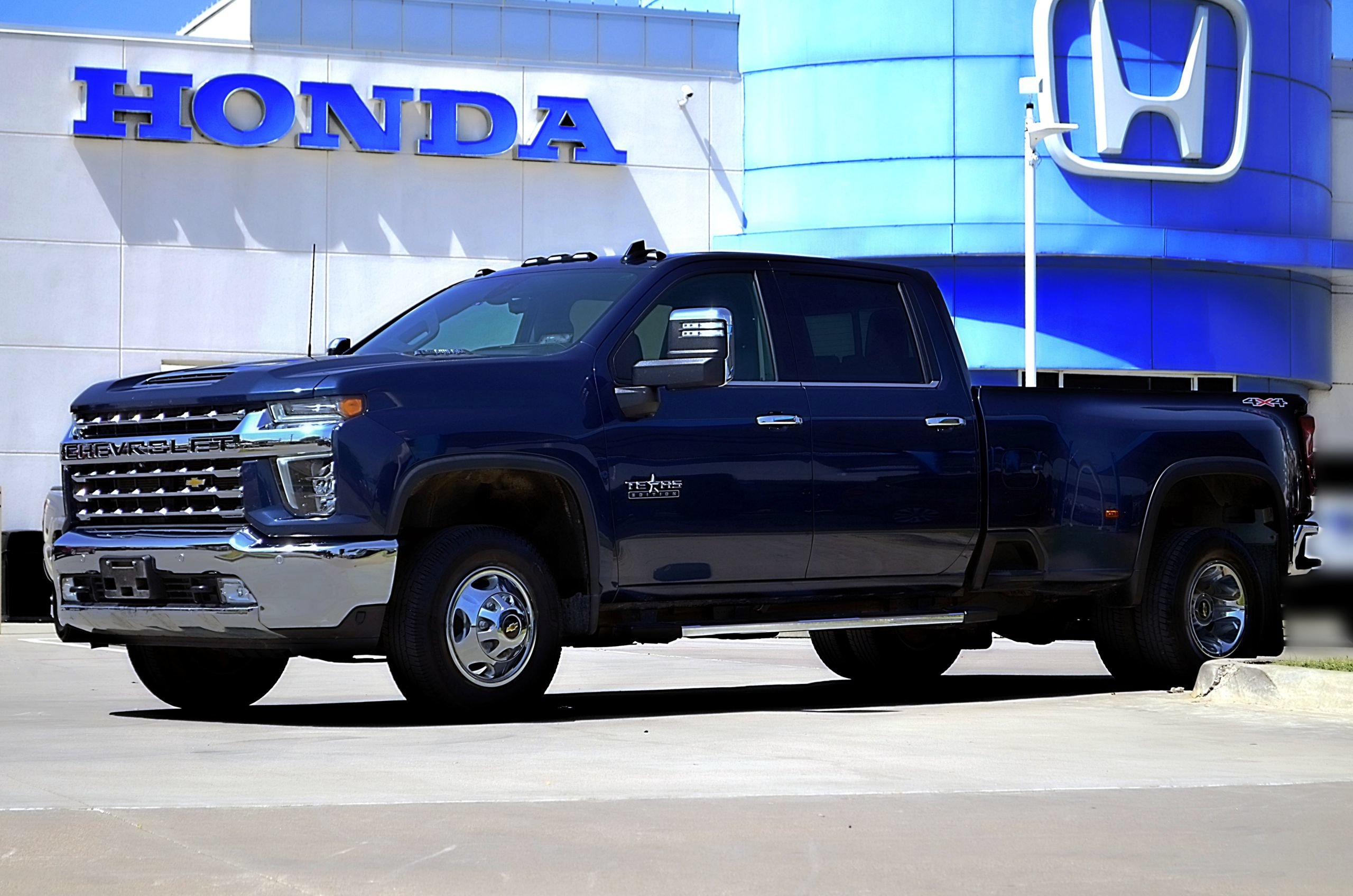 Used 2022 Chevrolet Silverado 3500 LTZ w/ LTZ Texas Edition AWD/4WD 360° Tour