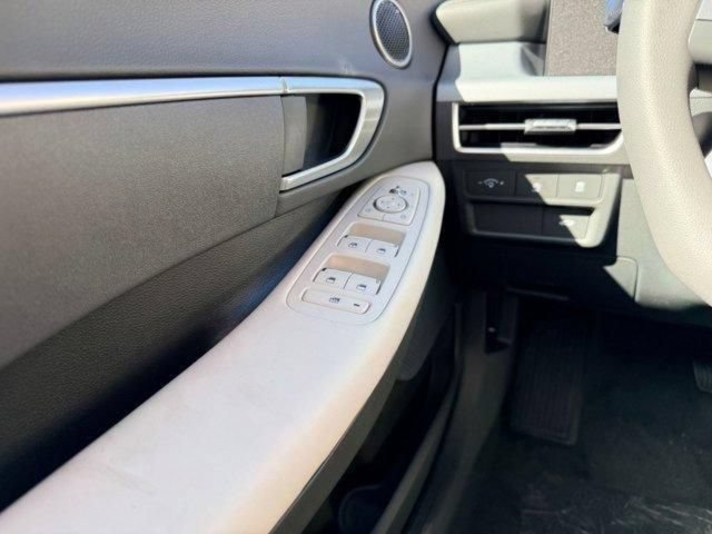 New 2026 Hyundai Sonata SE FWD image 25