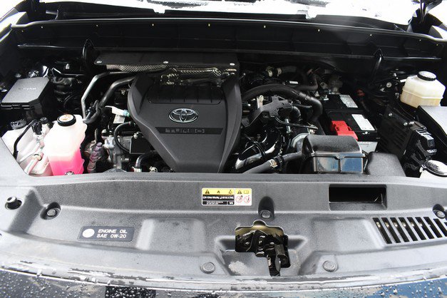 Used 2023 Toyota Highlander XLE AWD/4WD image 31