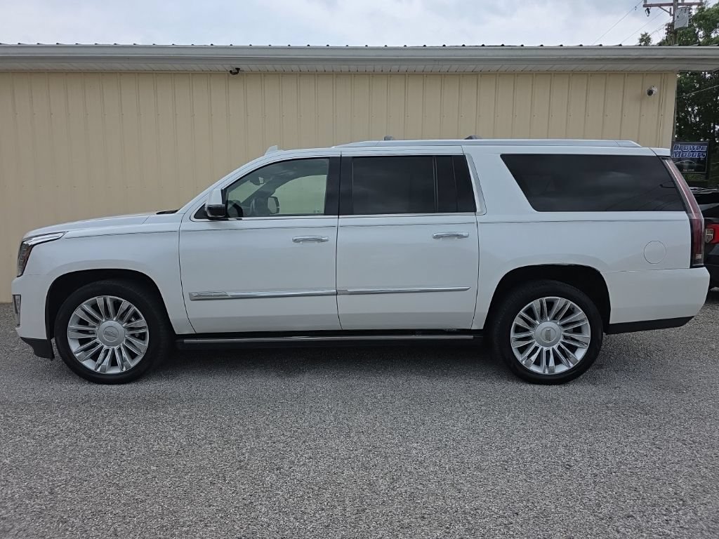 Used 2016 Cadillac Escalade ESV Platinum AWD/4WD image 12