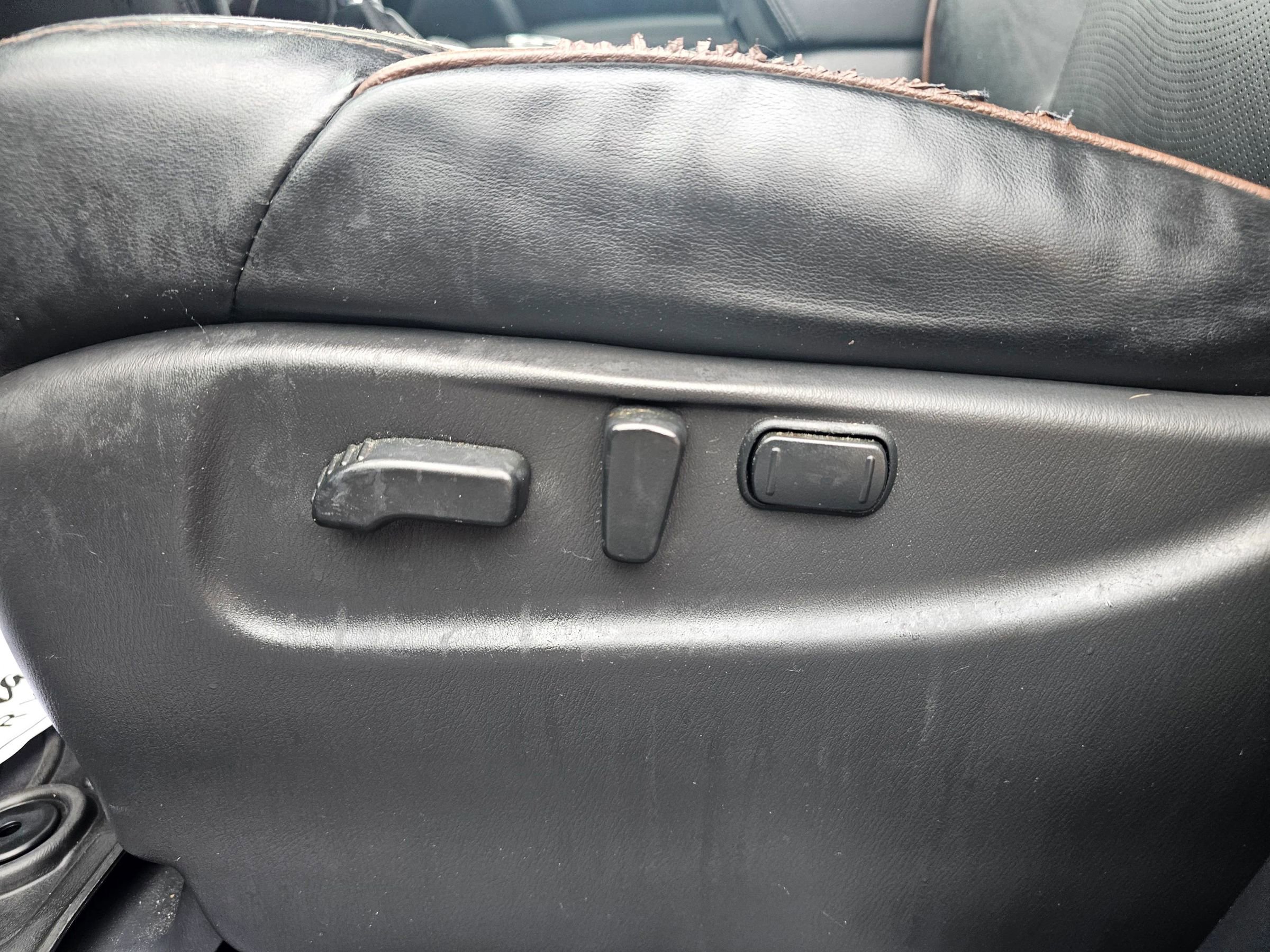 Used 2020 Nissan Armada SL w/ Premium Package image 14