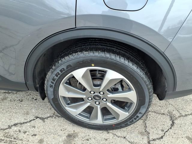 Certified 2024 Ford Escape Platinum image 10