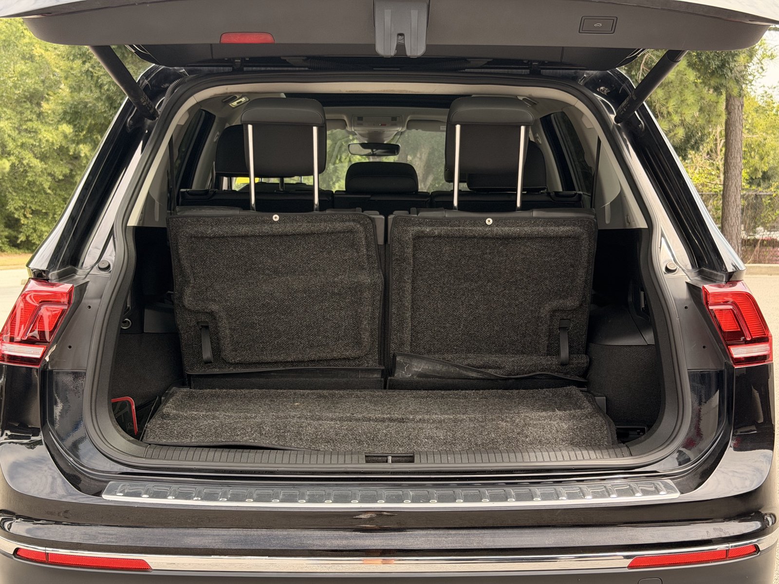 Used 2022 Volkswagen Tiguan SE FWD image 33