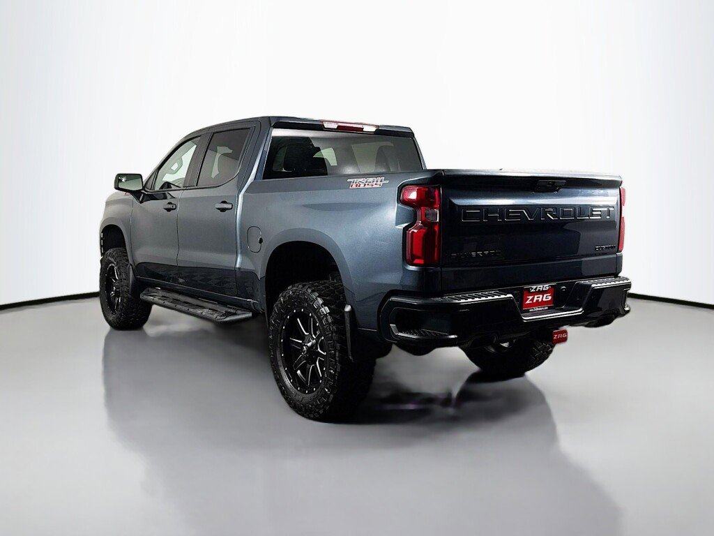 Used 2020 Chevrolet Silverado 1500 Custom Trail Boss w/ Custom Convenience Package AWD/4WD image 3
