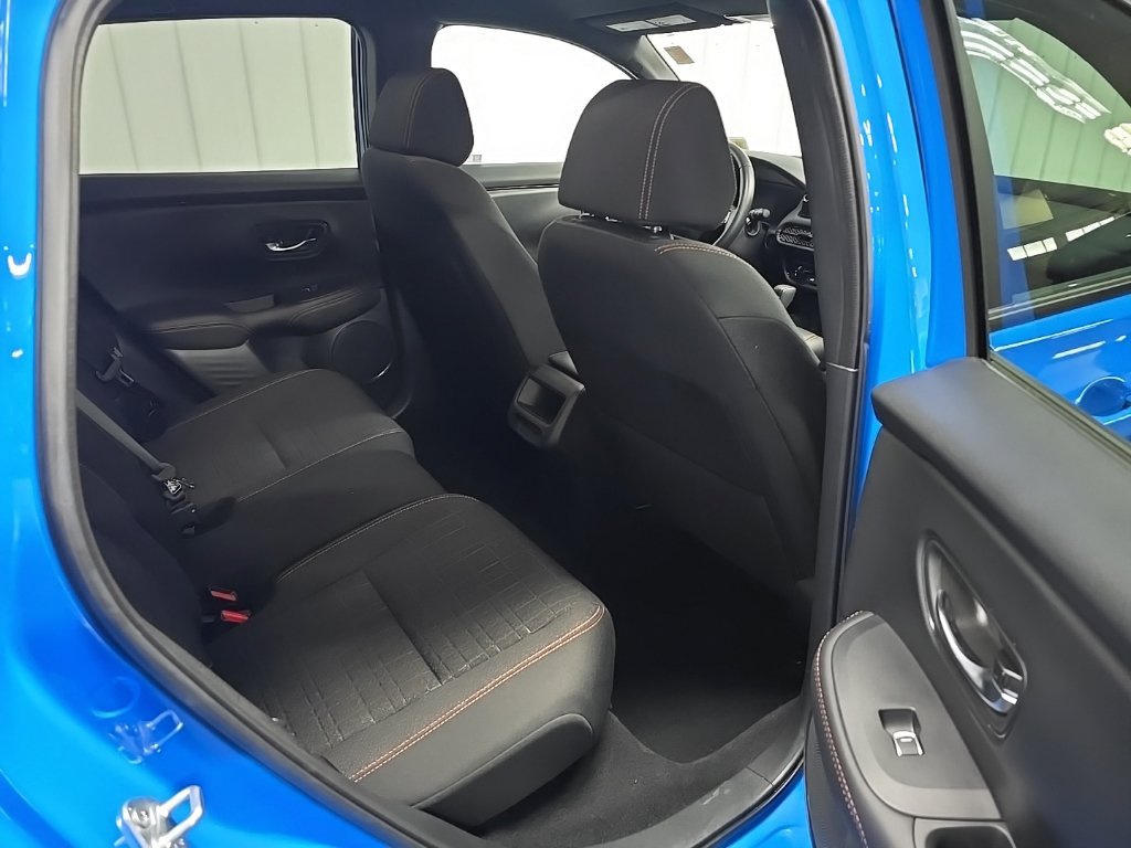 Certified 2026 Honda HR-V Sport image 17