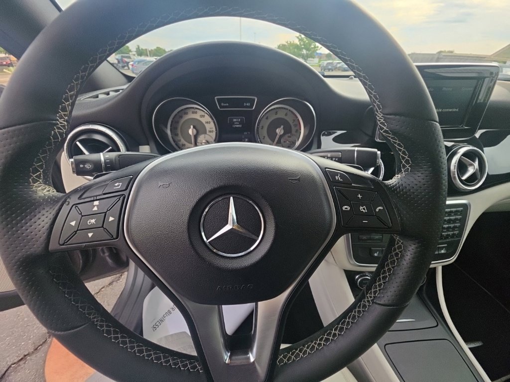 Used 2014 Mercedes-Benz CLA 250 4MATIC image 15