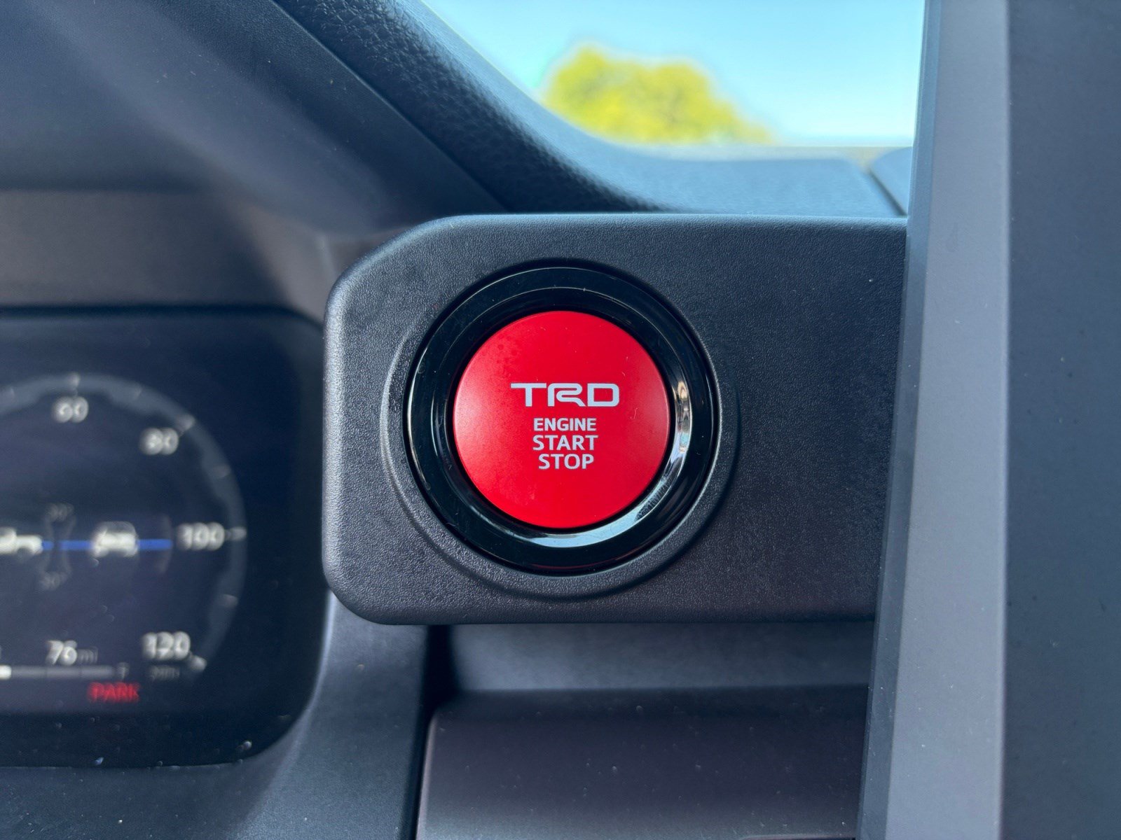 Certified 2025 Toyota Tacoma TRD Sport AWD/4WD image 20