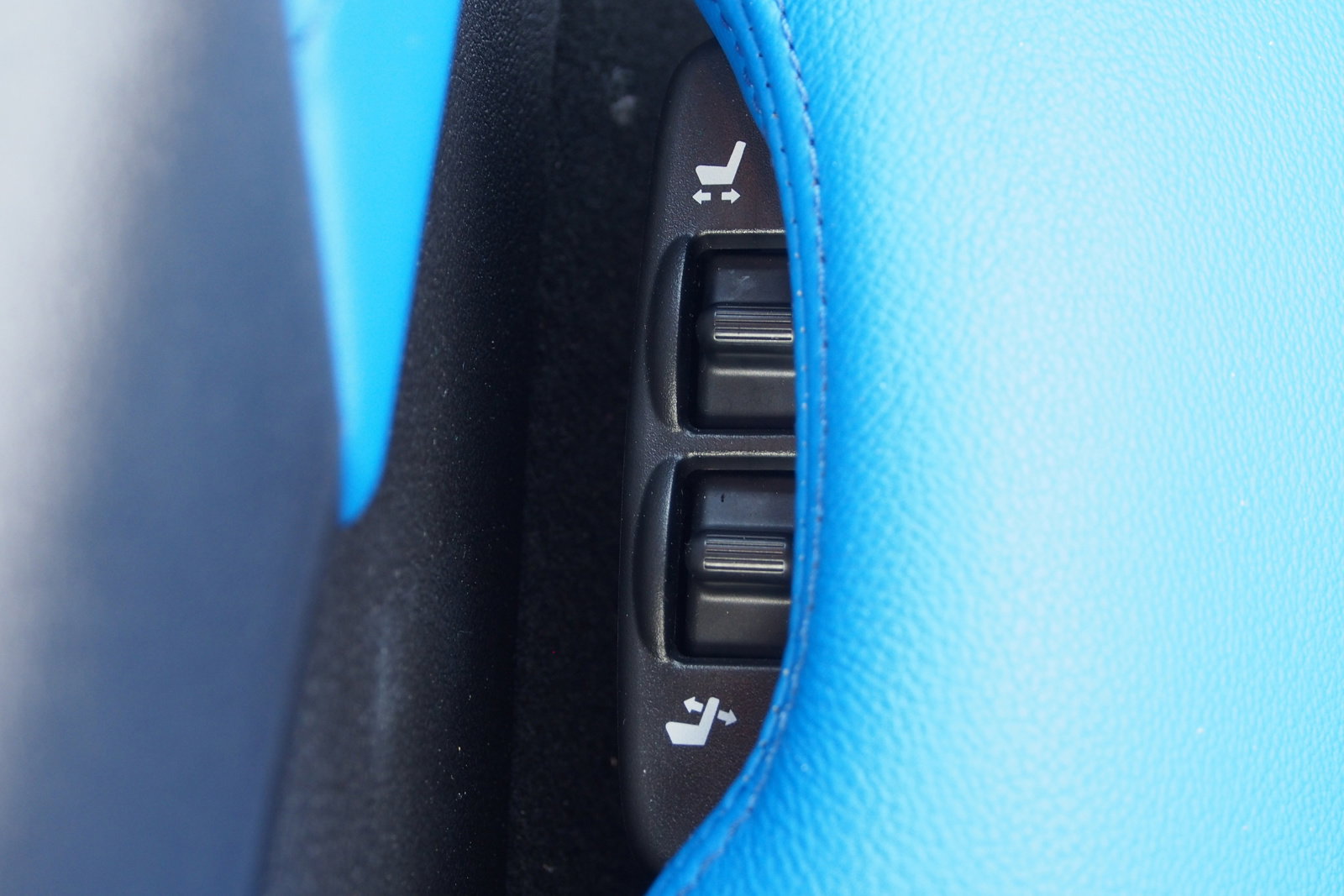 Used 2024 Nissan Z Performance w/ Floor Mat Package image 13