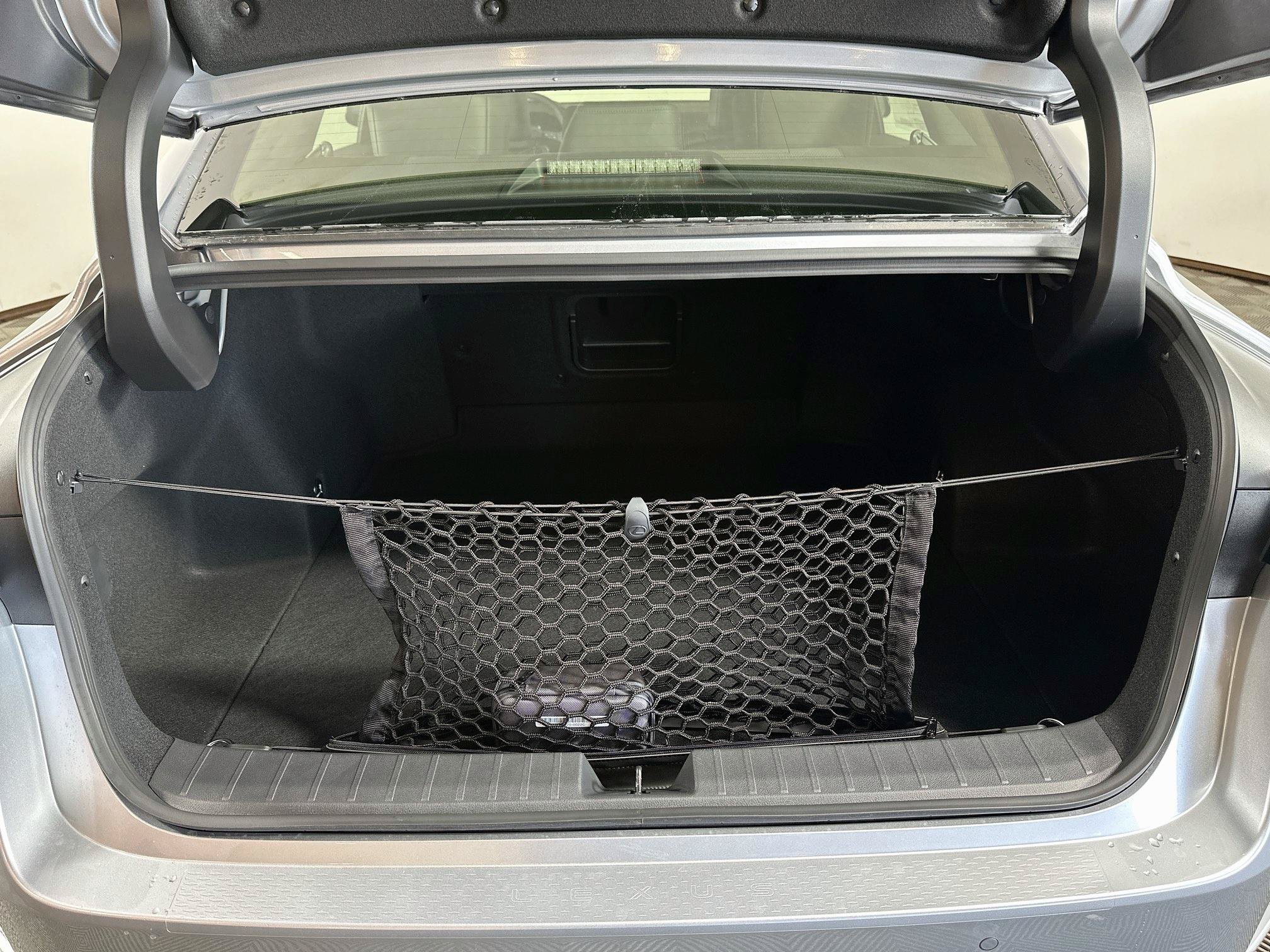 New 2026 Lexus ES 350e w/ Convenience Package FWD image 24