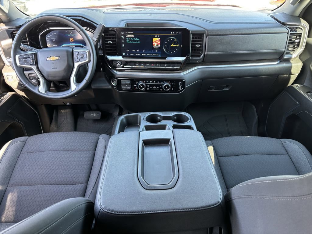 Used 2024 Chevrolet Silverado 1500 LT w/ Protection Package RWD image 9