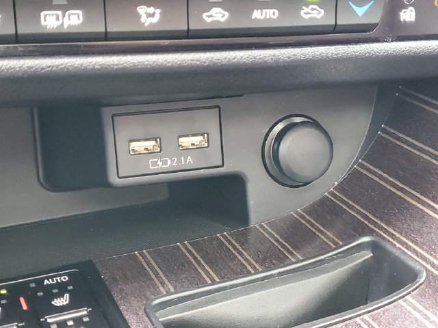 Used 2020 Lexus RX 350 FWD w/ Luxury Package image 28