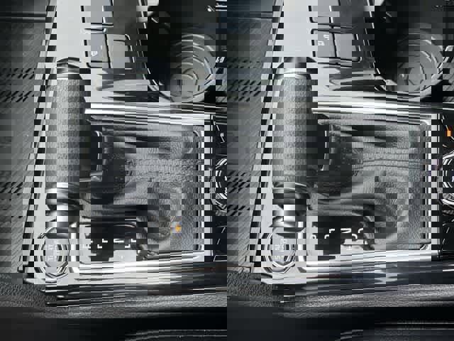 Used 2025 Kia Sportage EX w/ Premium Package image 16